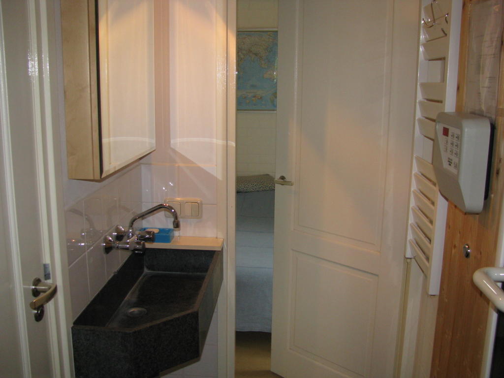 Vakantiewoning "De Kei" Warns Room photo